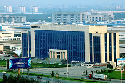 山東省正式發(fā)布首批223家“好品山東”品牌名單，“山推牌”推土機(jī)，壓路機(jī)、裝載機(jī)與履帶底盤、傳動系統(tǒng)獲得認(rèn)可，榮登首批榜單。